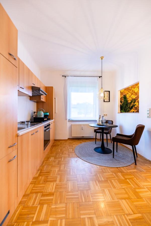 Modernes Appartement Graz Luaran gambar